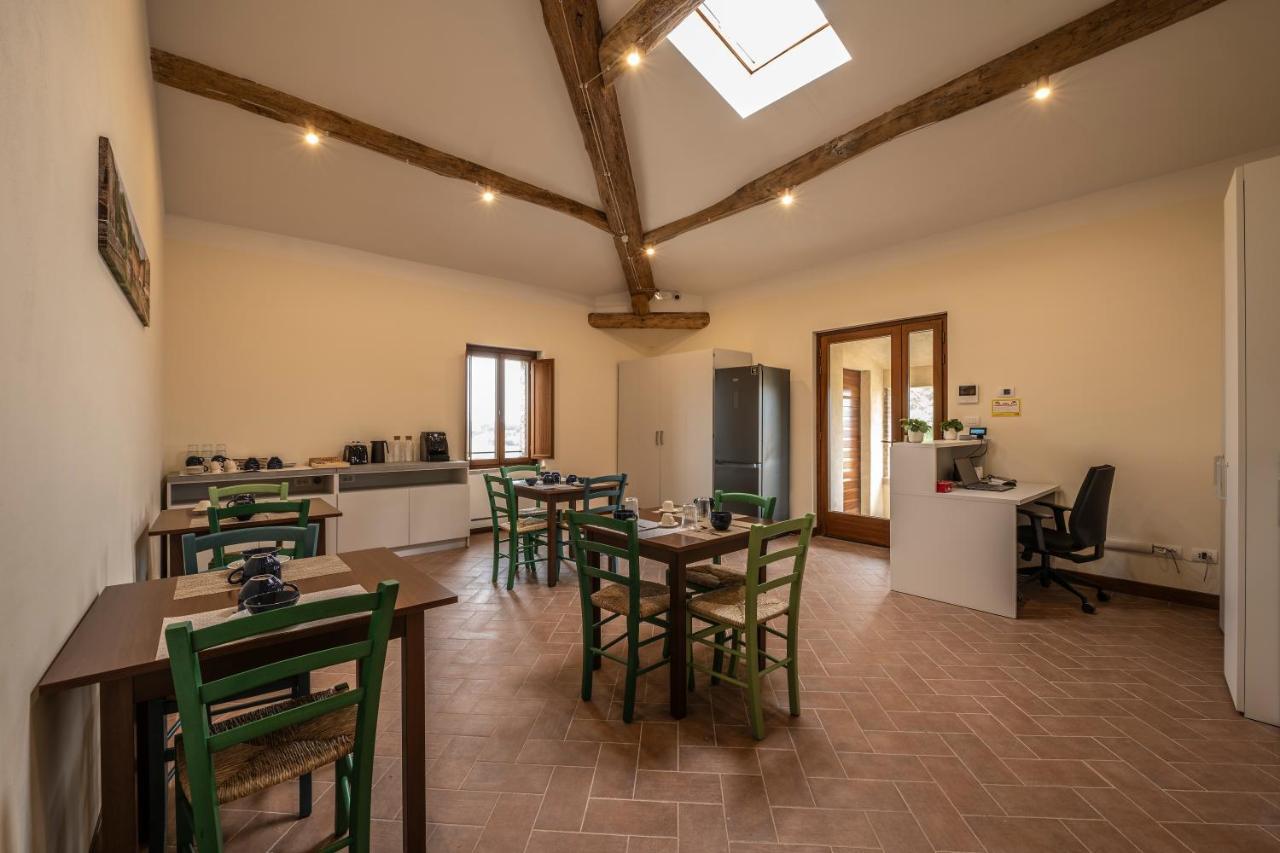 Affittacamere Podere Valserena Monteroni dʼArbia Exterior foto
